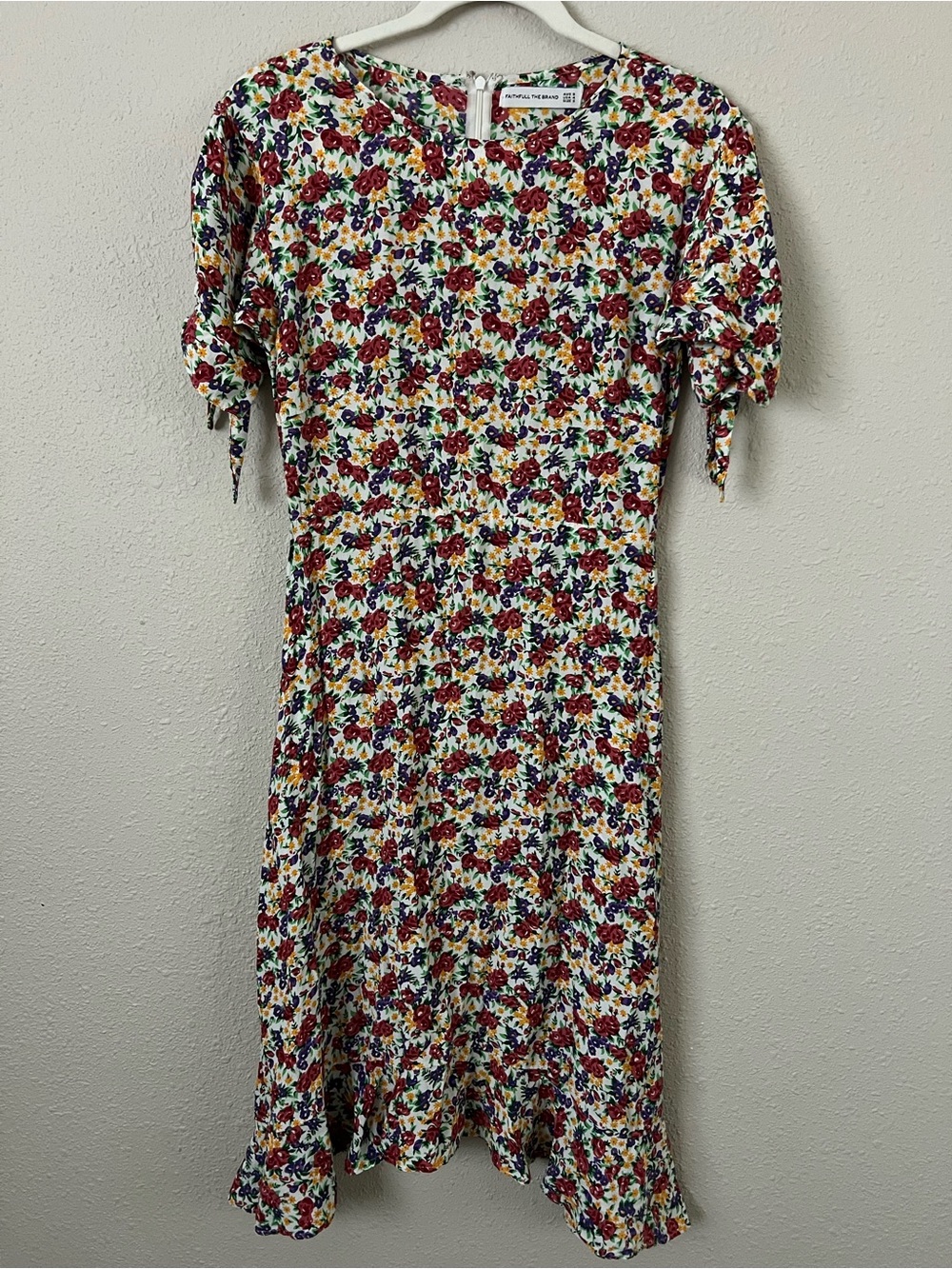 Faithful the brand  Floral Short-Sleeve Midi Dress in Multi-Color